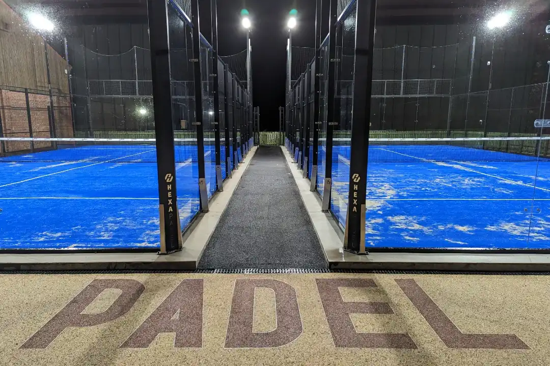 Barons Fitness padel courts