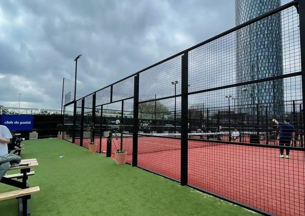 Club De Padel Manchester padel courts