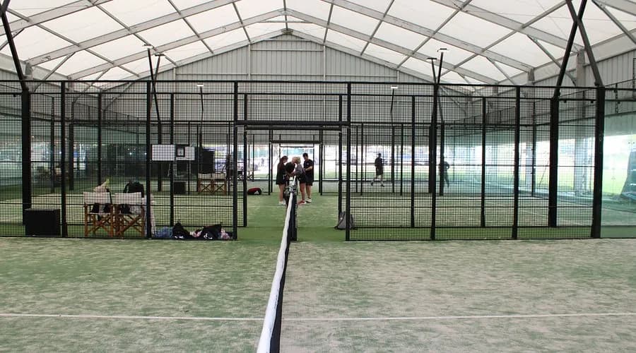 Play Padel Club Deal padel courts