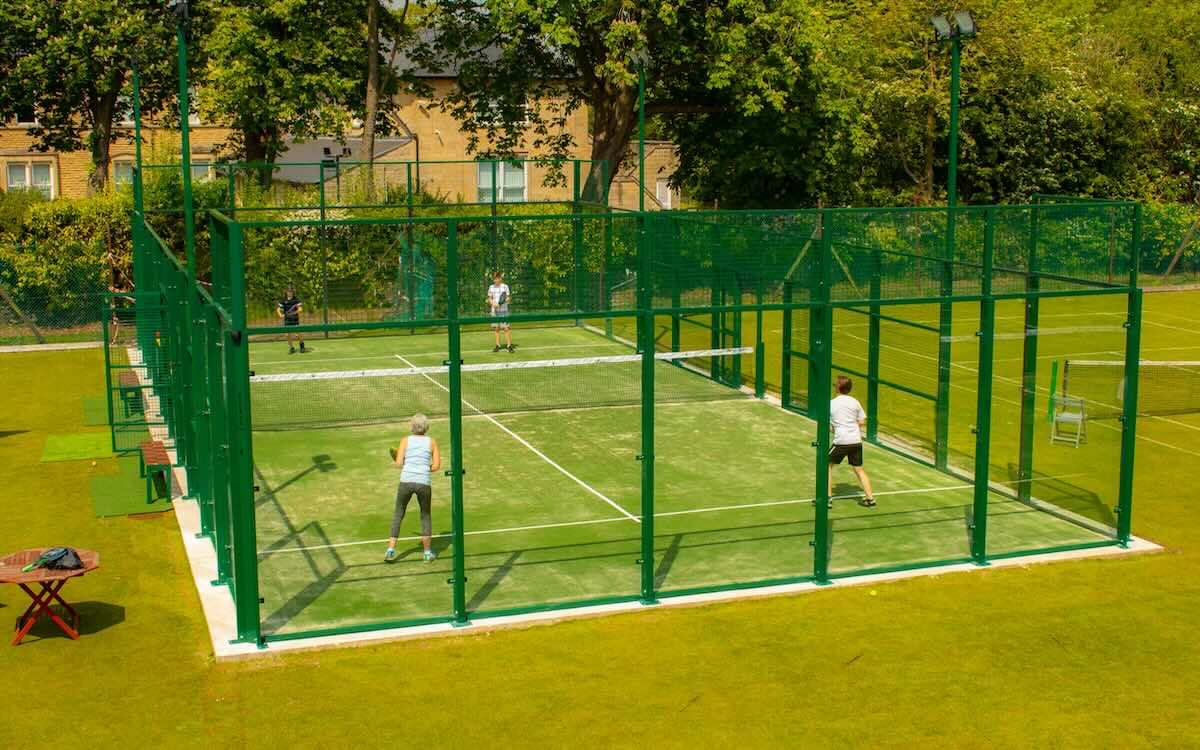Rawdon Golf, Lawn Tennis & Padel Club padel courts